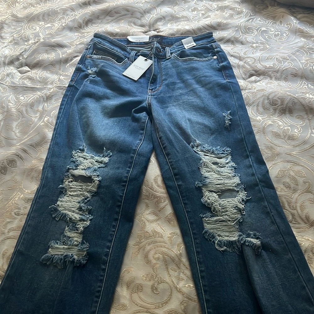 Never worn Judy blue jeans.